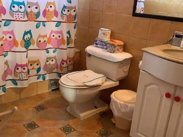 Vendo hermosa casa en sector Los Poetas