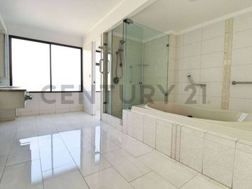 DEPARTAMENTO EN VENTA, 6 DORMITORIOS, LAS CONDES