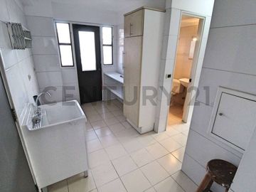 DEPARTAMENTO EN VENTA, 6 DORMITORIOS, LAS CONDES