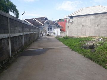 Rumah Dijual Ready KPR Lingkungan Aman di Godean Sleman