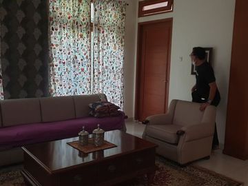 Rumah Nyaman dan Asri di Sektor 8 River Park Bintaro 6870