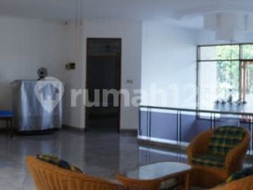 Jarang Banget! Rumah Besar di Boulevard Puri Indah Disewakan!
