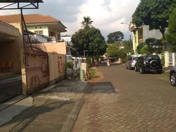 RUMAH DI PERUMAHAN METRO PERMATA TANGERANG