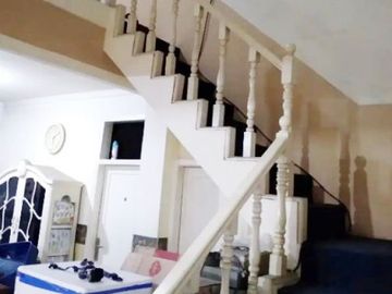 Di Jual Rumah 5 Kamar Deket Tol di Kopo Permai Bandung