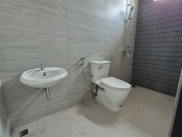 Rumah Brand New di Cirendeu Pembangunan 85% Bonus Backdrop Kamar