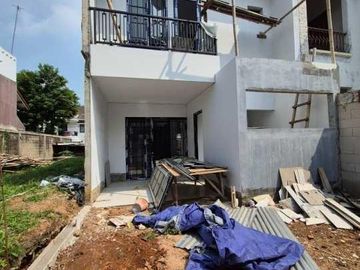 Rumah Brand New di Cirendeu Pembangunan 85% Bonus Backdrop Kamar