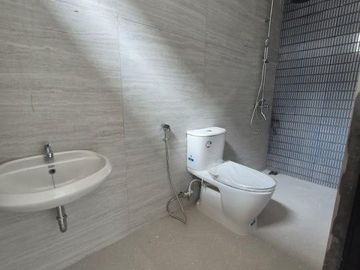 Rumah Brand New di Cirendeu Pembangunan 85% Bonus Backdrop Kamar