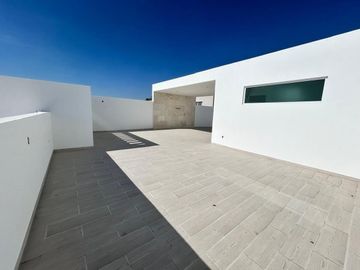 Casa en Lomas de Juriquilla con Roof Garden J2