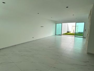 Casa en Lomas de Juriquilla con Roof Garden J2