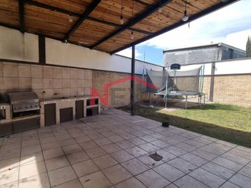 EN VENTA CASA EN LA COLONIA LA SALLE