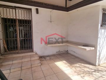EN VENTA CASA EN LA COLONIA LA SALLE