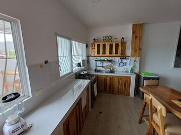 Puerto Lopez: Se Vende Casa Cerca del Mar y en Zona Rural en Puerto Lopez