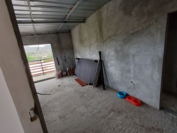 Puerto Lopez: Se Vende Casa Cerca del Mar y en Zona Rural en Puerto Lopez