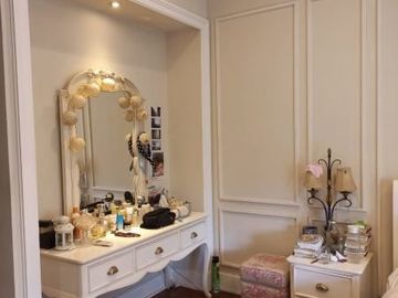 Rumah Di Bintaro, Mewah 2Lt, Pool, Semi Furn, Pesanggrahan