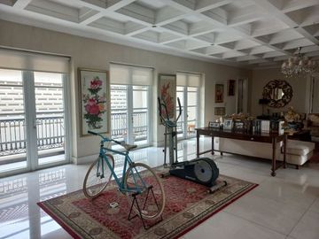 Rumah Di Bintaro, Mewah 2Lt, Pool, Semi Furn, Pesanggrahan