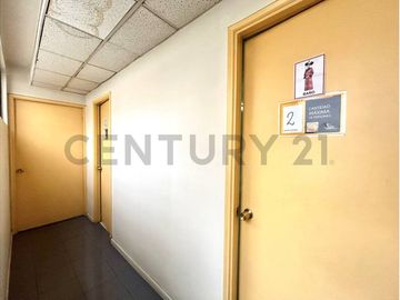 VENTA PROPIEDAD 2 PISOS STGO. BARRIO REPUBLICA