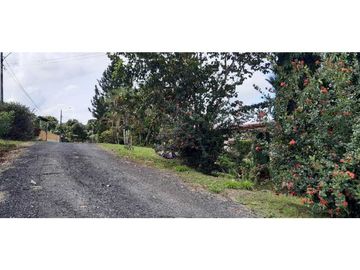 VENDO CASA EN ESQUINA 554M2 SAN ISIDRO PASO CANOAS