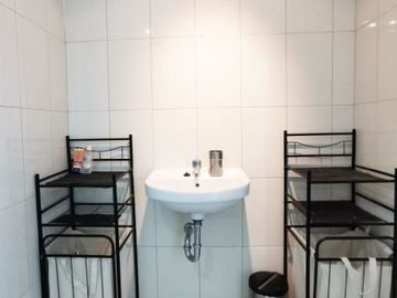 Dijual atau Disewakan unit 1 BR Luas 85 m2 di Apartemen Callia - Jakarta Timur
