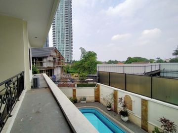 Dijual Rumah Mewah di Kemang Kondisi Siap Huni