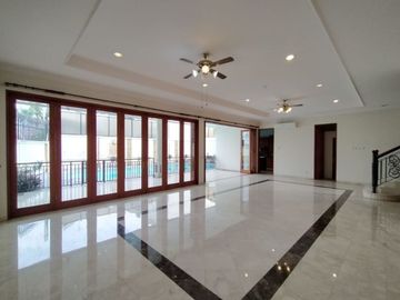 Dijual Rumah Mewah di Kemang Kondisi Siap Huni