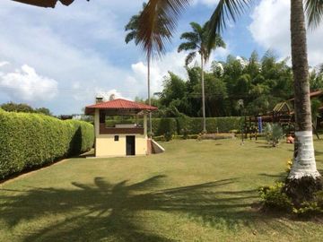 VENTA de CASA CAMPESTRE en PEREIRA