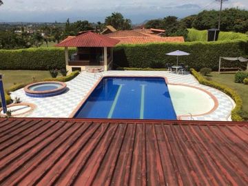 VENTA de CASA CAMPESTRE en PEREIRA