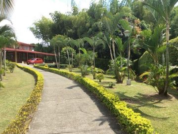 VENTA de CASA CAMPESTRE en PEREIRA