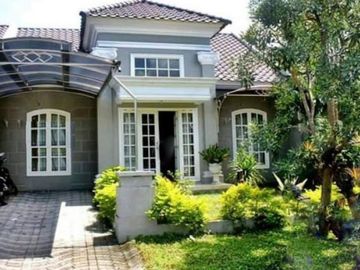 Rumah dijual Palma Classica Surabaya *NI