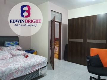 Dijual rumah apik siap huni di dalam cluster di area Kavling Deplu, Cipadu, Tangerang Kota