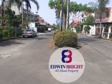 Dijual rumah apik siap huni di dalam cluster di area Kavling Deplu, Cipadu, Tangerang Kota