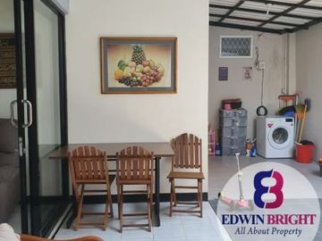 Dijual rumah apik siap huni di dalam cluster di area Kavling Deplu, Cipadu, Tangerang Kota