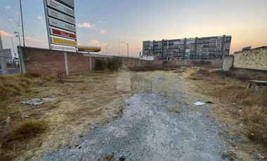 Terreno en venta o renta en Av. M.J. Clouthier, Barrio Coaxustenco, Metepec. Cerca de Town Square