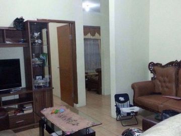 rumah asri 3 lantai di cicaheum bandung