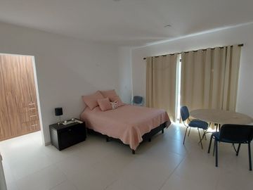 Casa en Venta en Pedregal de Schoenstatt, Recamara en PB, T.130 m2, C.190 m2