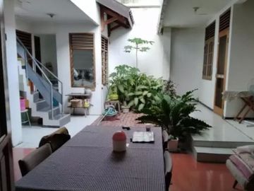 Rumah Siap Huni Darmo Baru Barat Surabaya