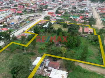 ¡Oportunidad Única! Terreno Comercial en Oxapampa con Ubicación Estratégica para tu Próximo Negocio

¿Sueñas con construir tu propio negocio en un l