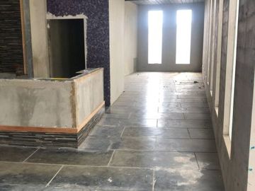 DISEWAKAN RUMAH USAHA EX TOKO CAT DI JL.PETOGOGAN KEBAYOREAN BARU JAKARTA SELATAN