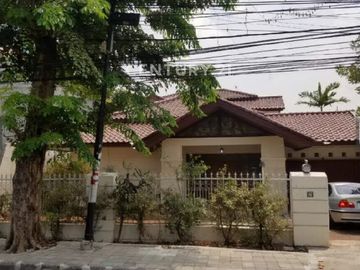 Rumah 2 Lantai Luas Dan Asri Jalan Depan Besar Di Cempaka Putih