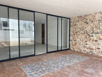 Casa de 1 Planta con 2 Recámaras en la Privada Mediterránea Vivanta Conkal Yuc.