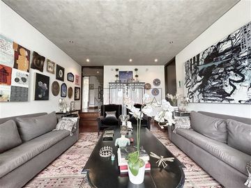 Casa en arriendo de 6 dorm. en Lo Barnechea