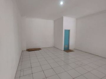 Ruko 3 lantai siap pakai di depan mall cinere