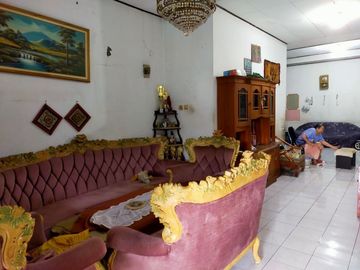 Rumah dan kontrakan 2 pintu di Srengseng Sawah Jak Sel