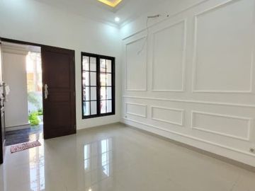 Rumah mewah siap huni bebas banjir di cempaka putih akses baik
