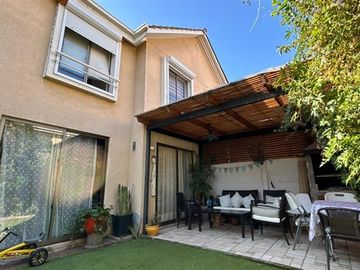 Casa en venta de 3D, Sector Terra Andina, Puente Alto