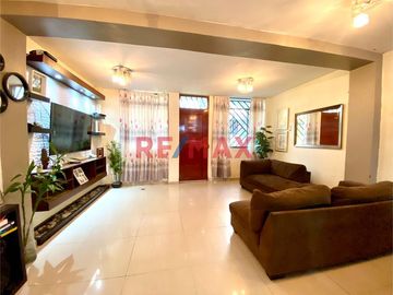 🏡 ¡Tu nuevo hogar te espera! 🏡
Hermosa casa semi amoblada lista para mudarte.

✨ Comodidad, estilo y funcionalidad en un solo lugar. Ideal para fam