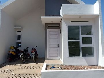 Di jual rumah murah lok strategis dp ringan