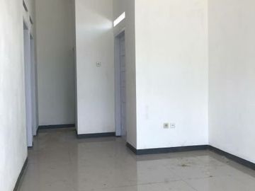 Di jual rumah murah lok strategis dp ringan