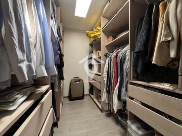 Casa en venta de 7 dorm.mas departamento, Piedra roja,Colina