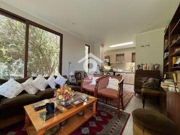 Casa en venta de 7 dorm.mas departamento, Piedra roja,Colina