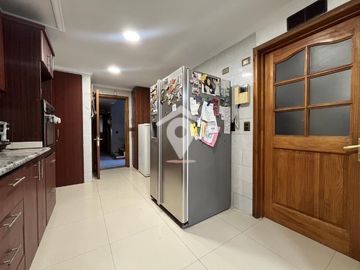 Casa en venta de 7 dorm.mas departamento, Piedra roja,Colina